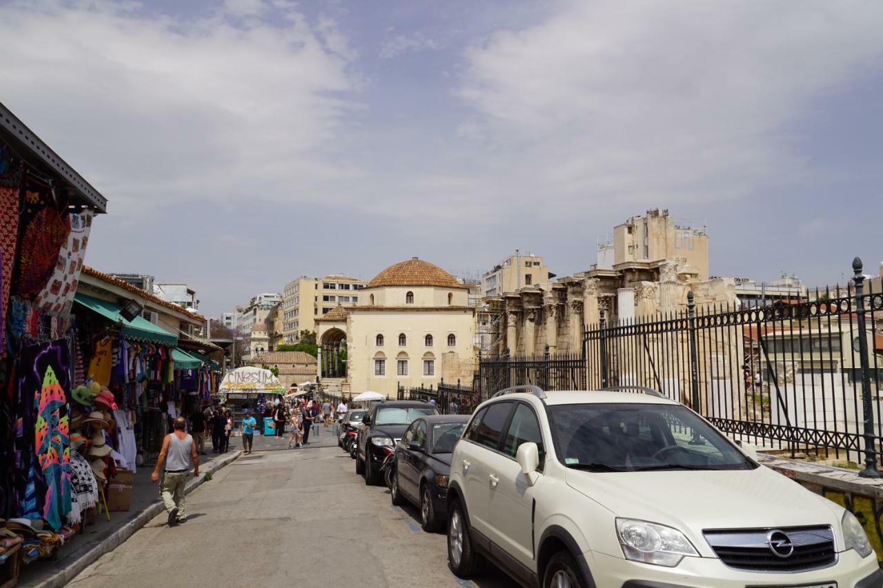 ★ Plaka, Center Of All Greek Legends ★ Athens Exterior photo